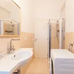 Ea Bianca 3*