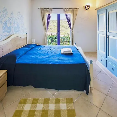 Con Piscina A 4 Km Da Baja Sardinia Cala Bitta