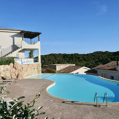 Aparthotel Con Piscina A 4 Km Da Baja Sardinia *