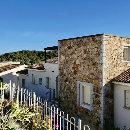 Aparthotel Con Piscina A 4 Km Da Baja Sardinia Cala Bitta