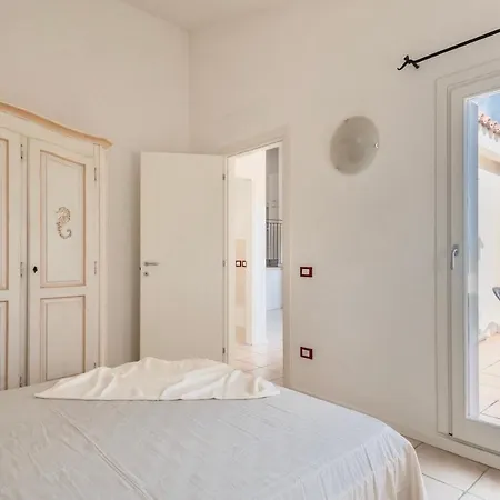 Con Piscina A 4 Km Da Baja Sardinia 3* Cala Bitta