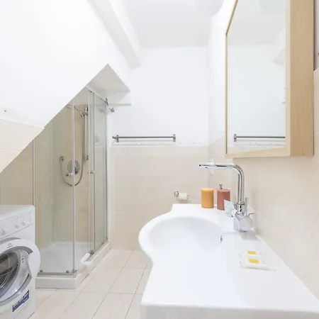 Ea Bianca Aparthotel 3*